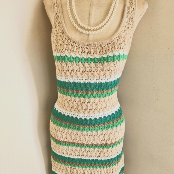 PAPER HEART PRETTY CROCHET MAXI DRESS - Picture 3 of 6